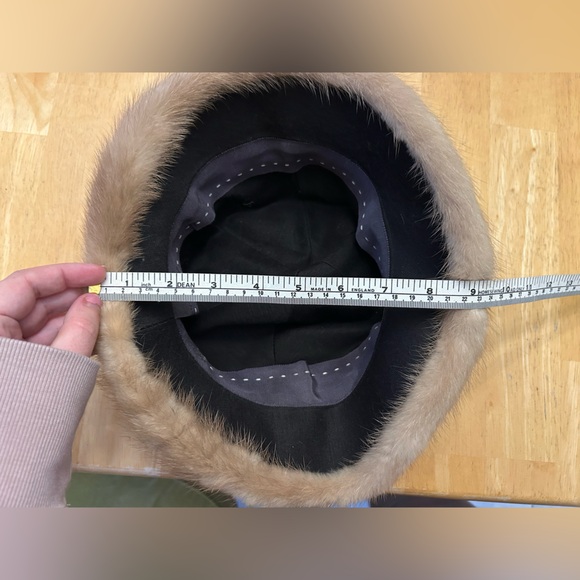 Vintage Fur Hat - Picture 11 of 16